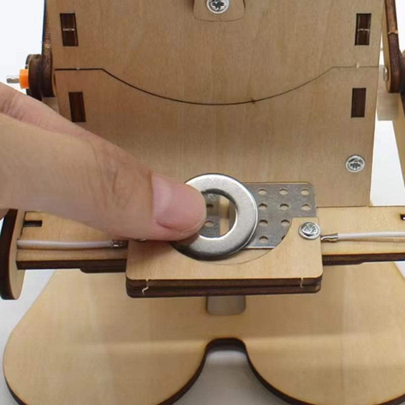 DIY Coin swallowing robot Coin - Science Project Robot recension och pris